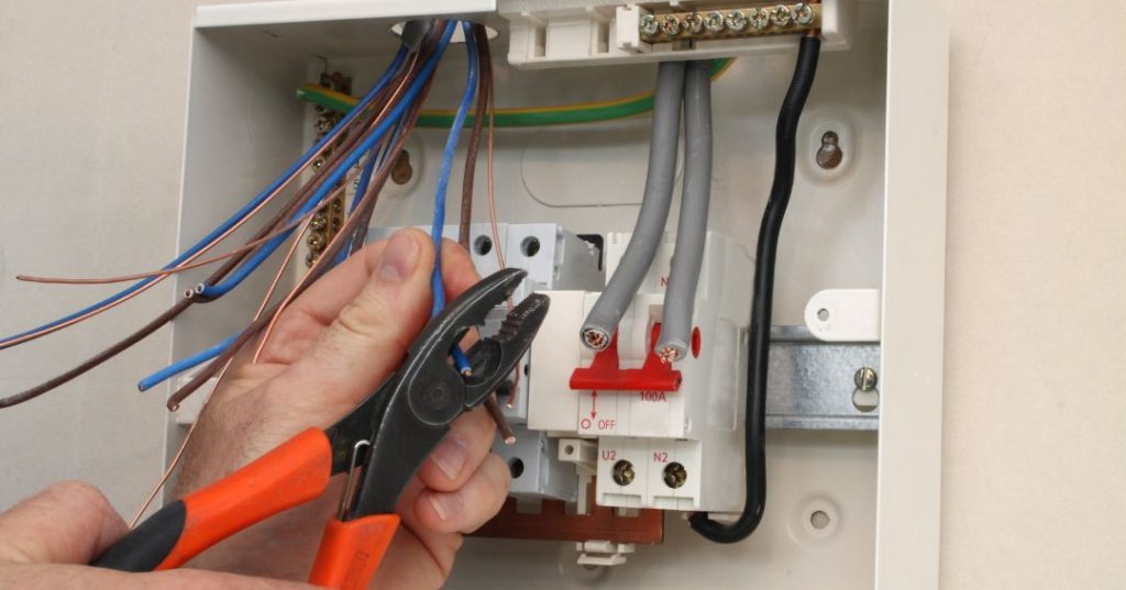 Circuitos e fiações elétricas em Juiz de Fora